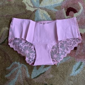 NWT Victoria’s Secret Floral Lace Panty